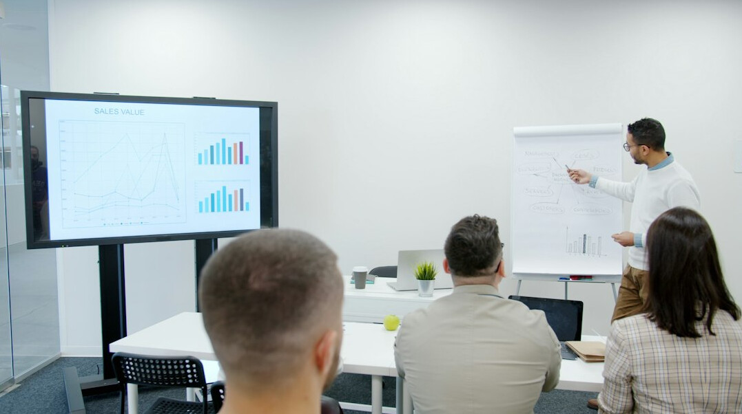 confident speaker audience interaction