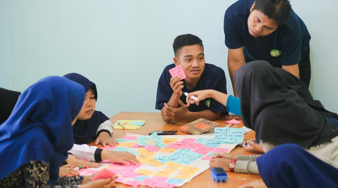 group discussion after presentation
